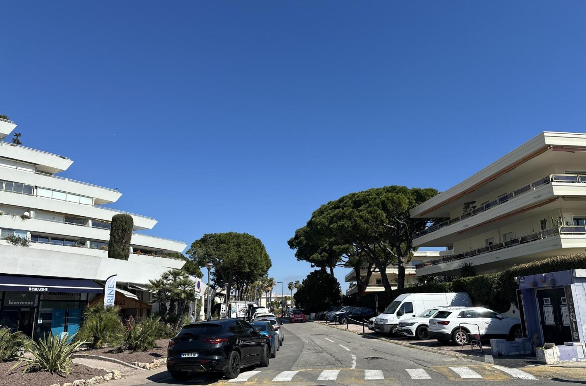 Studio Front De Mer A 10Metres De La Plage Villeneuve-Loubet Exterior foto
